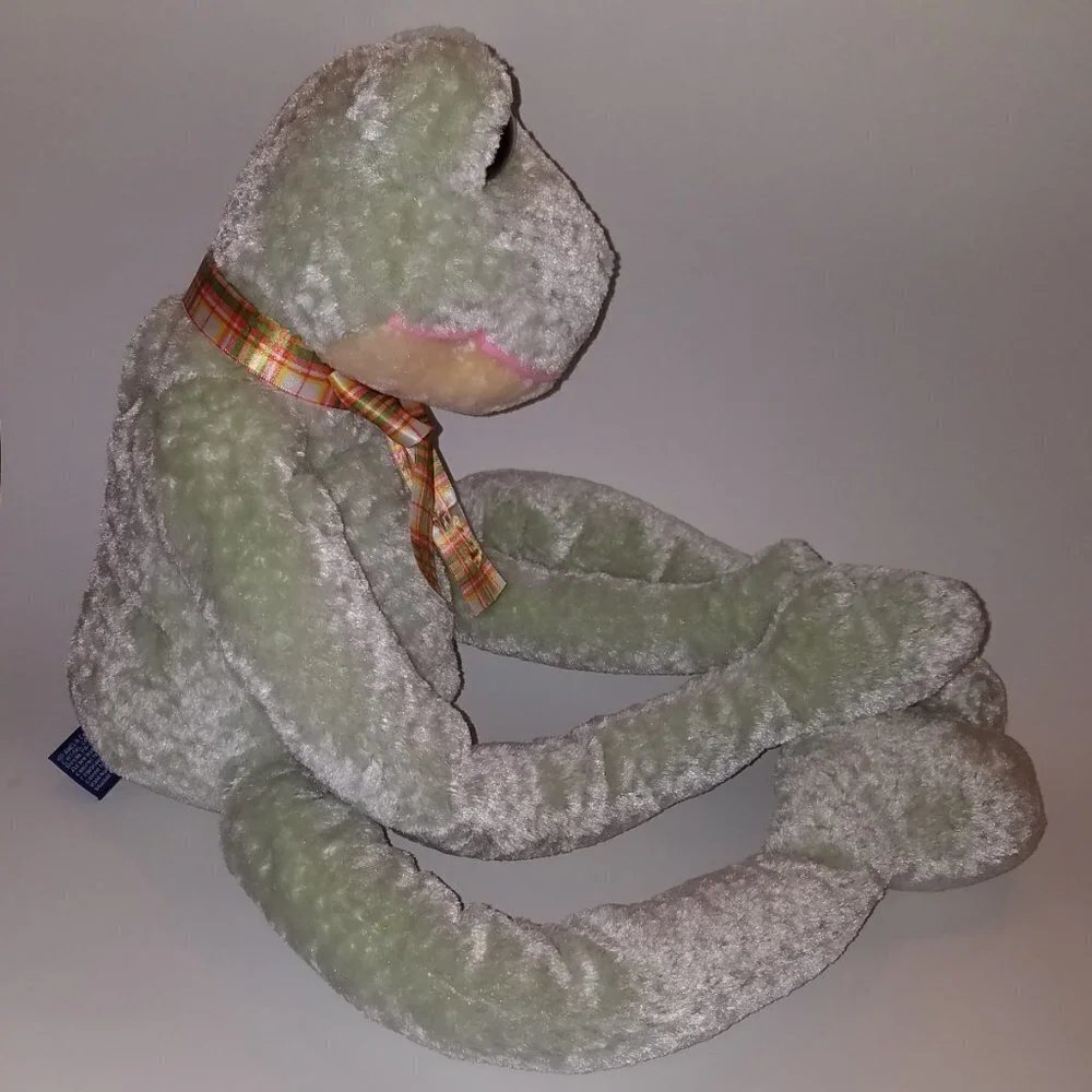 Amela green frog